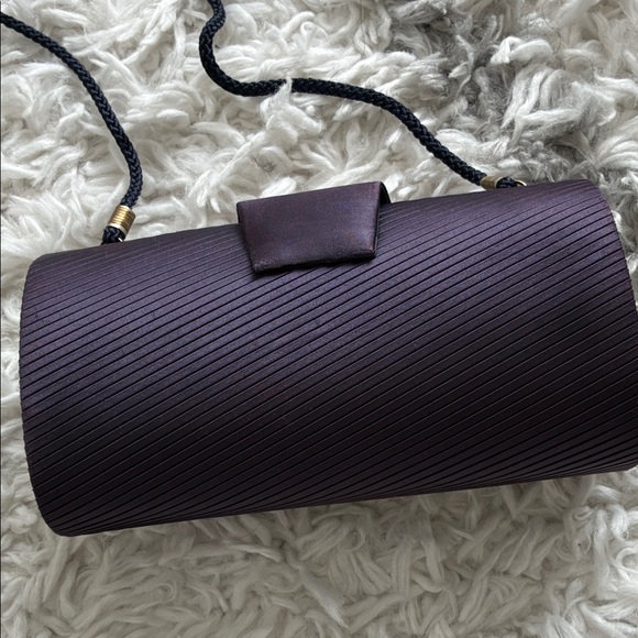 Elegant Purple Clutch Bag - Picture 6 of 7